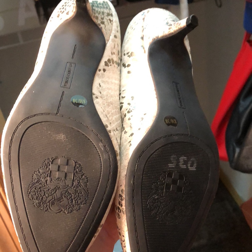 New Vince Camuto heels - Picture 5 of 5